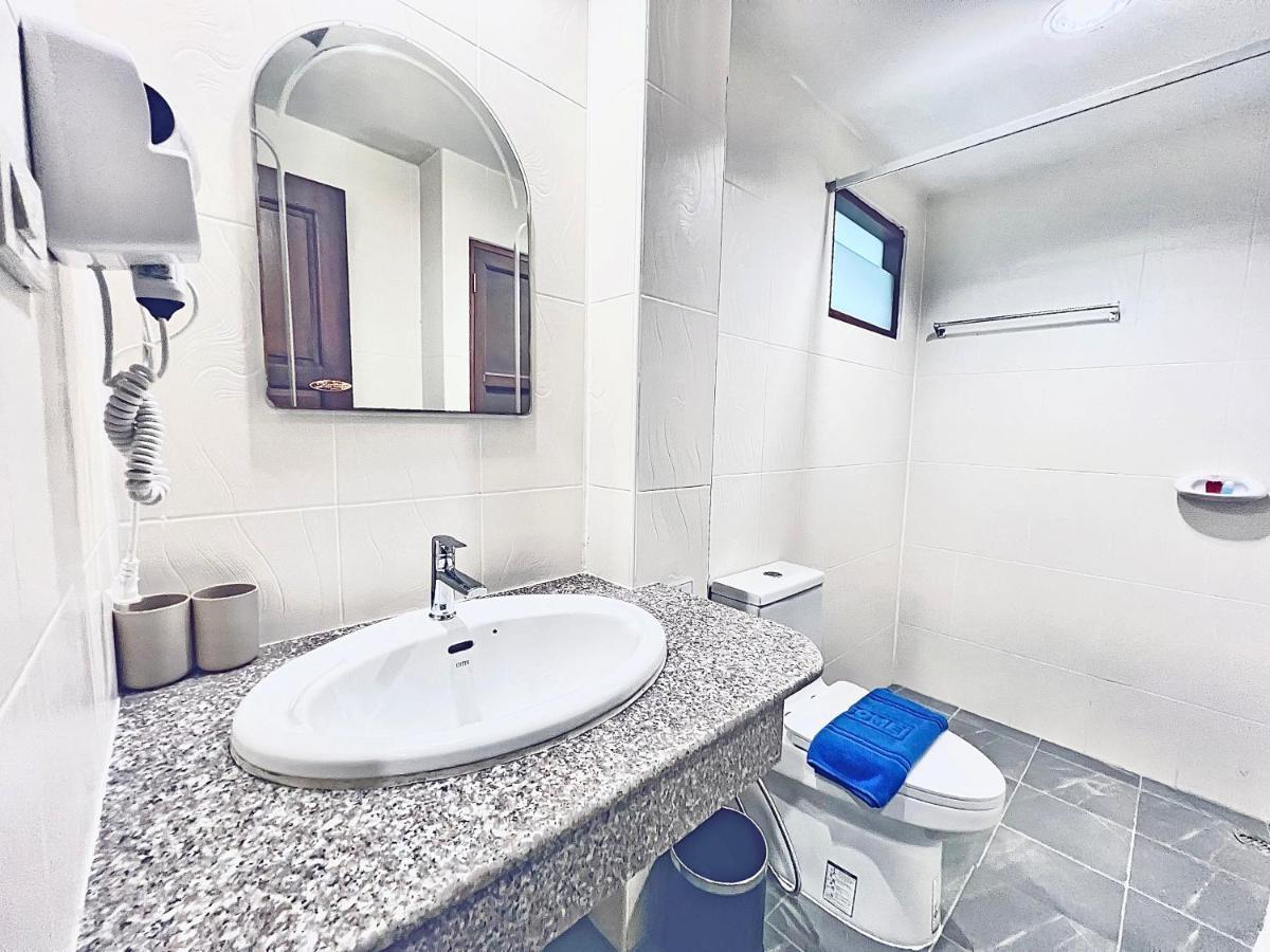 88 House Patong Hotell Eksteriør bilde