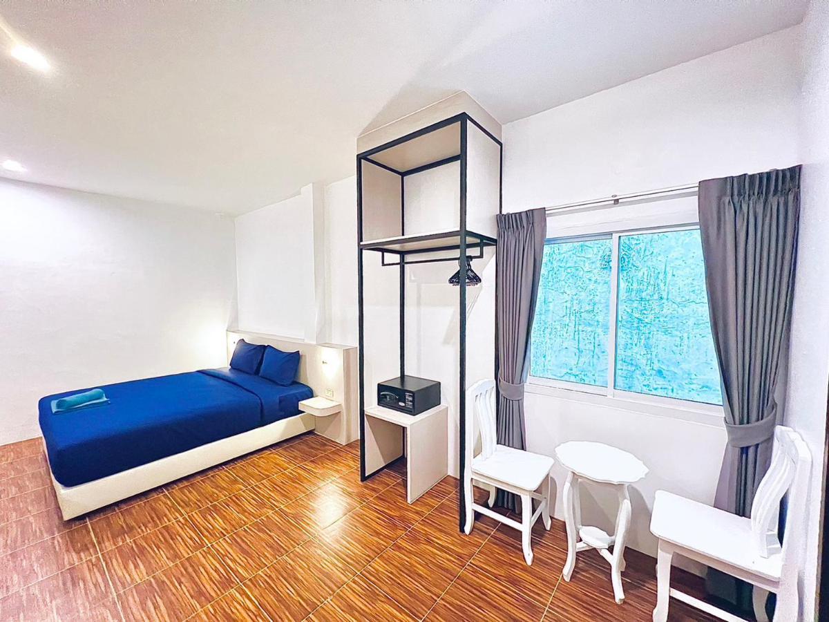 88 House Patong Hotell Eksteriør bilde