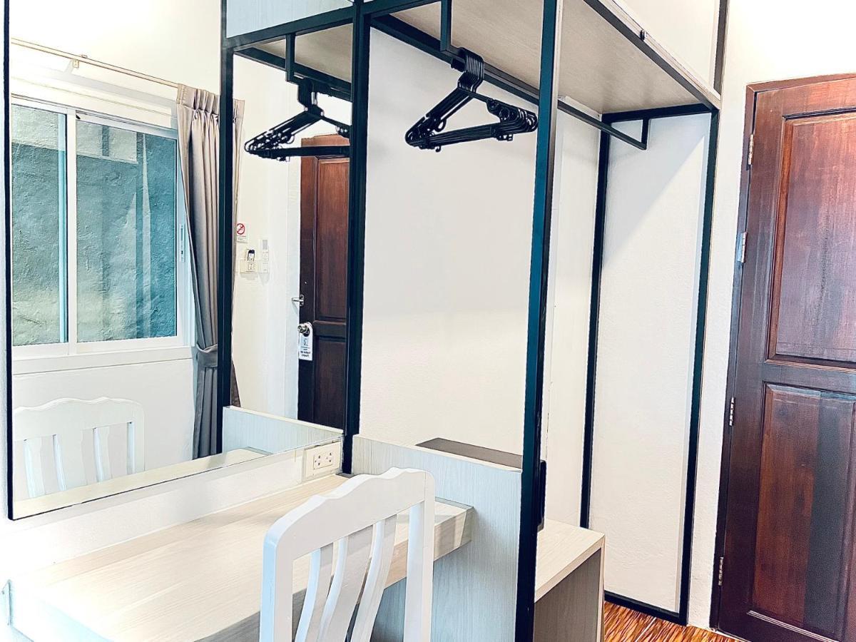88 House Patong Hotell Eksteriør bilde