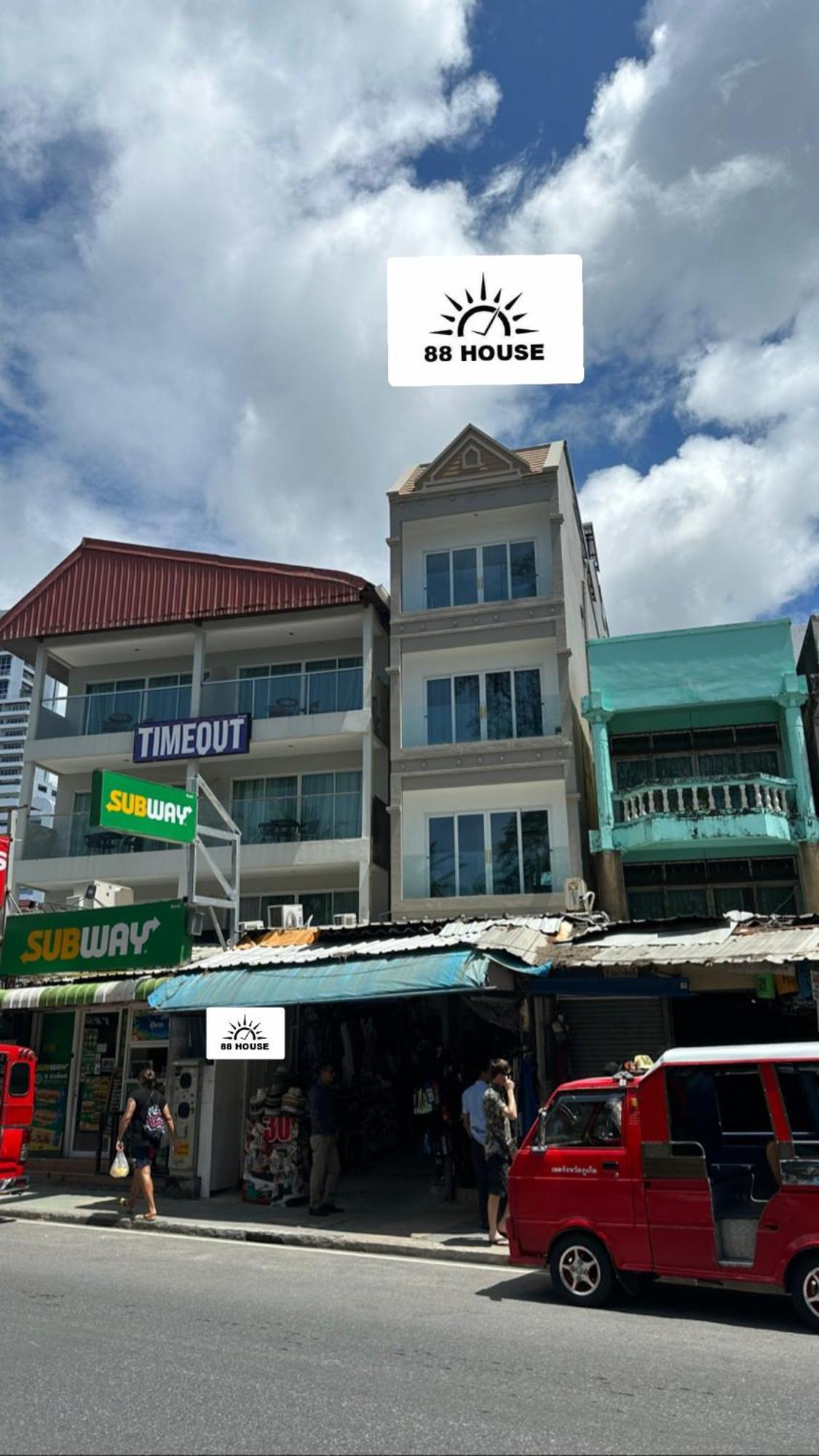 88 House Patong Hotell Eksteriør bilde